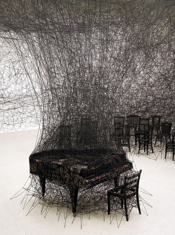 chiharu shiota, installation art, yarn, web, collabcubed