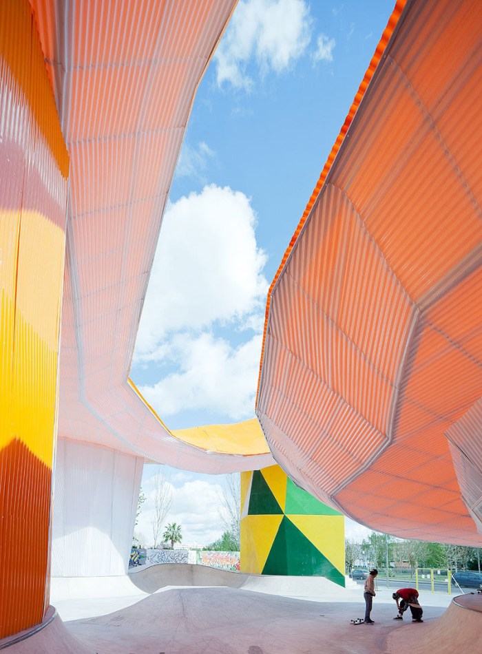 Mérida, Youth Center, skateboarding, rock climbing, Spain, contemporary architecture
