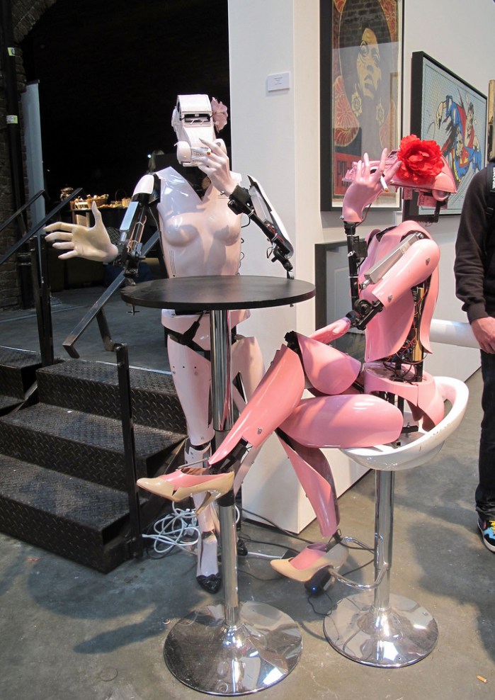 giles walker, kinetic sculpture, robots, contemporary sculpture, animated sculpture