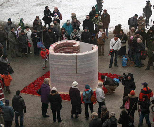 Heart Sculpture made of melted candles, Roman Svedja, Lukas Gavlovsky, Prague, Havel, 