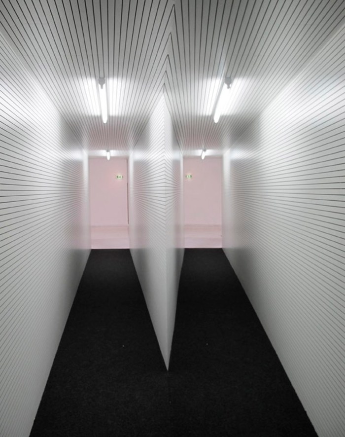 Spatial installations, cool art installations, mirrored hallway, Aslak Vibæk and Peter Døssing, Broken View, collabcubed