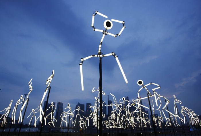 Light installation, static fluorescent bulb stick men that appear to dance, Lumen, iLight Marina Bay, Singapore