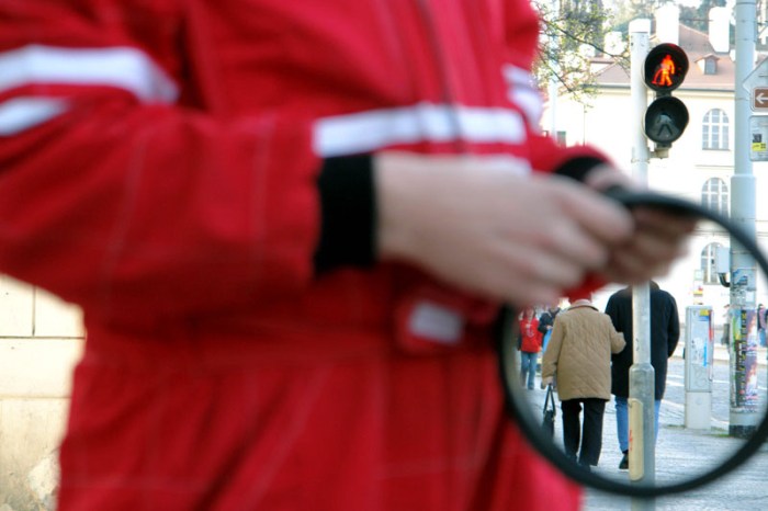 Roman-Tyc_Semafory_Czech-street-art_collabcubed Prague Street Art, Roman Tyc, Ztohoven, Traffic Light art, switched images of traffic lights