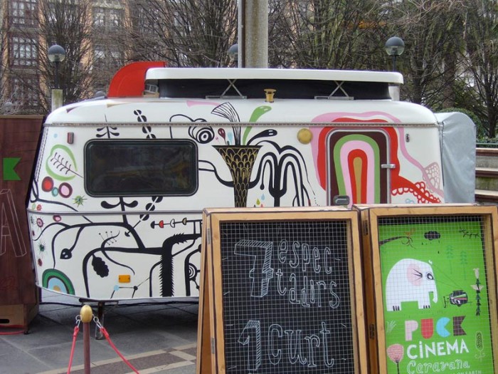 Puck-Cinema-Caravan_mobile-movie-theater-van_collabcubed Mobile Cinema Van, Animated Shorts, Ambulatory Cinema Caravan in Spain, Carles Porta and Toni Tomas