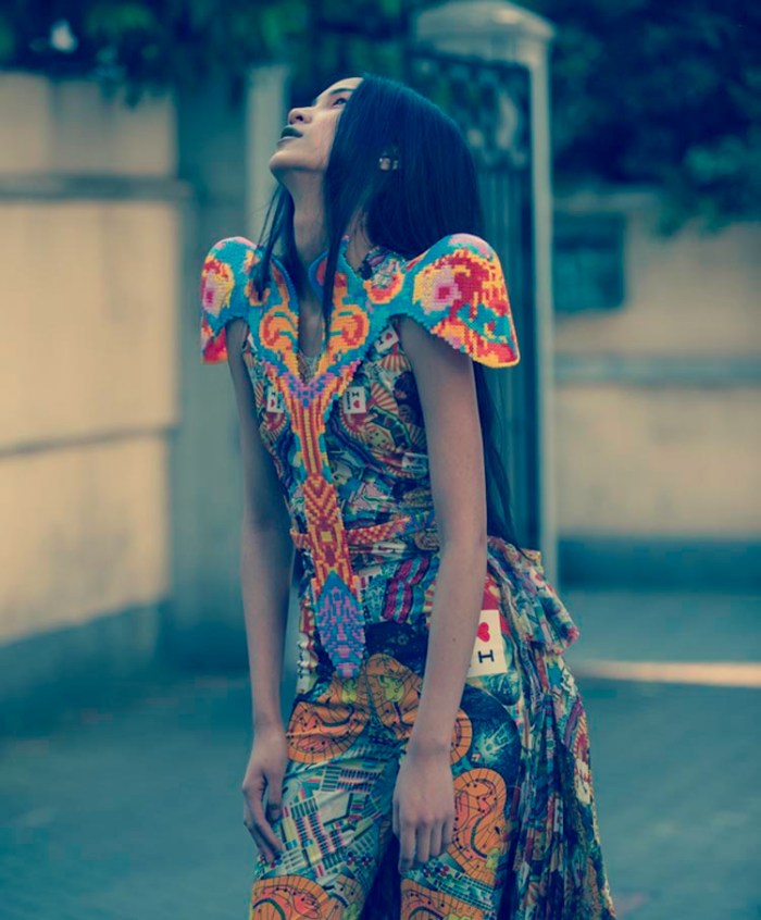 Sabine-Ducasse_Perler-Bead-Armor_2_collabcubed Fashion and costume design using melted Perler beads by Sabine Ducasse. Melting Pot, cool costume design