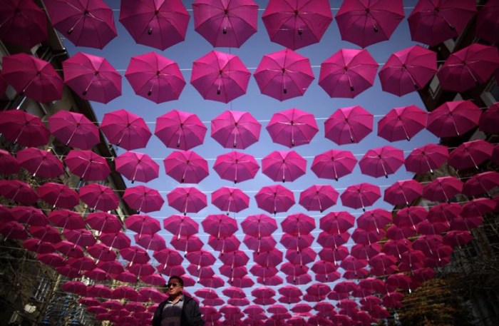 Pink Umbrellas for Cancer Awareness in Bulgaria; Coppafeel's Boob Flash Mob in London, Cancer Awareness Month Events