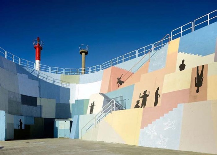 Breakwater in Spain designed and painted by Artectura and Eduardo Zamarro street art