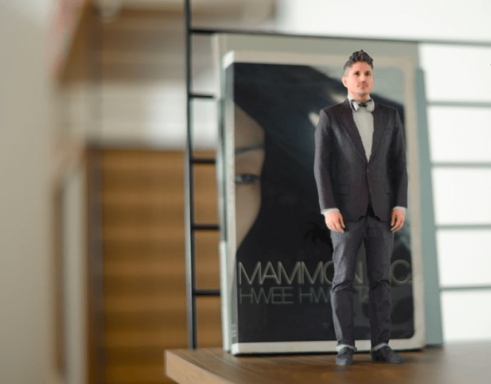 Twinkind, Hamburg-based company that can 3D print photo portrait figurines quickly. 3D-printed portraits. 