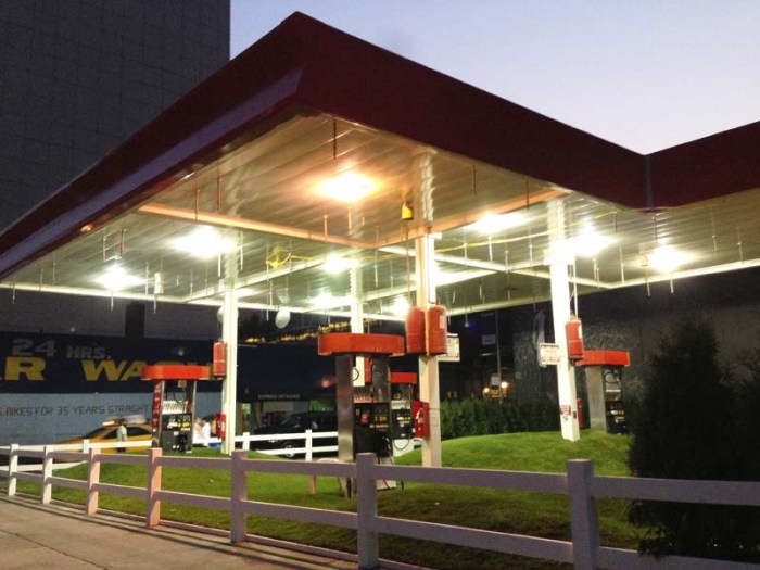 Getty Station art installation in Chelsea, Sheep Station, 239 10th Avenue, Michael Shvo, Francois-Xavier Lalanne's surrealist sculpted sheep, public art, nyc