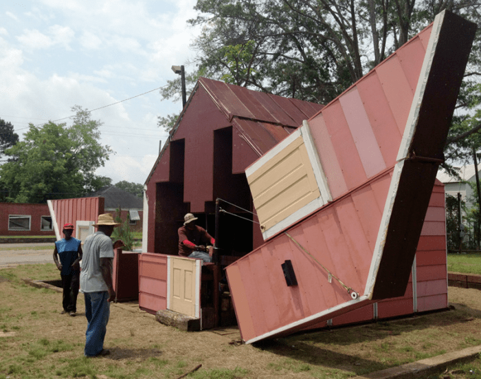 Open House, Matthew Mazzotta, Coleman Center for the Arts, Recycled House from private space to public 