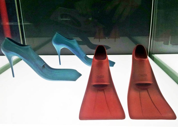 paul-schietekat_High-Tide-Heels, Flipper shoes, funky shoes. Humorous design