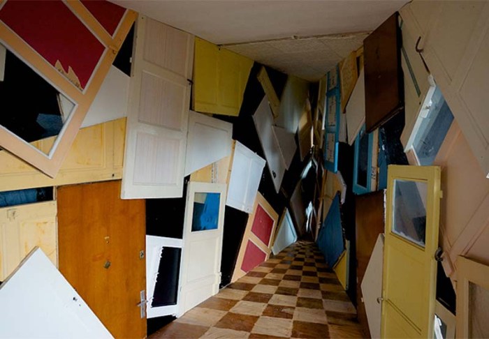 Tour Paris 13, The Paris 13 Tower Project, Largest Group Street Art Exhibit Ever, Apartment building painted inside and out by around 100 international street artists, Galerie Itinerrance