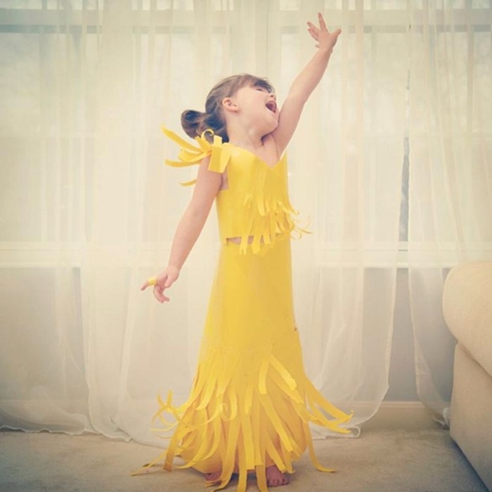 Paper dresses made by a 4-year-old and her mother, dresses made from paper, Fashion by Mayhem, 2sisters_angie, crafts with kids, fun
