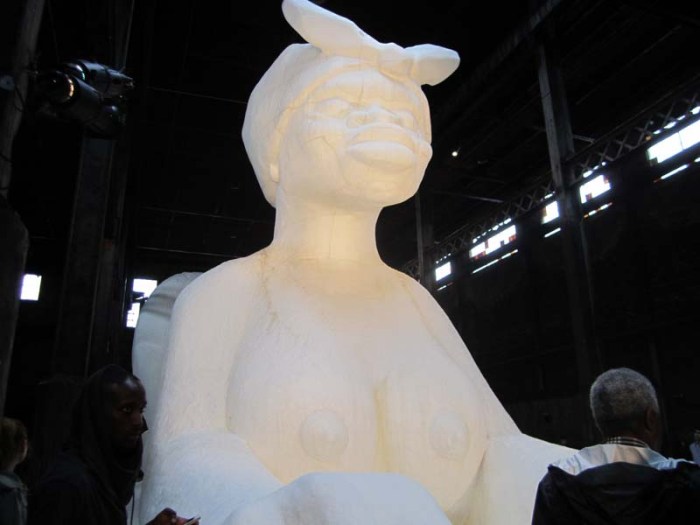 Kara Walker Sphinx at Domino Sugar Factory, A Subtlety or Marvelous Sugar Baby, Domino Sugar Factory, Installation, Creative Time, Cool Art