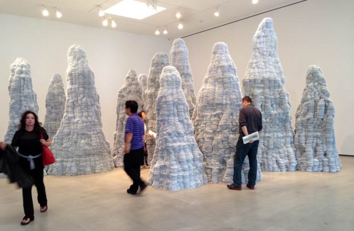 Tara Donovan, Index Card sculptures, post-its, Pace Gallery 2014, cool art